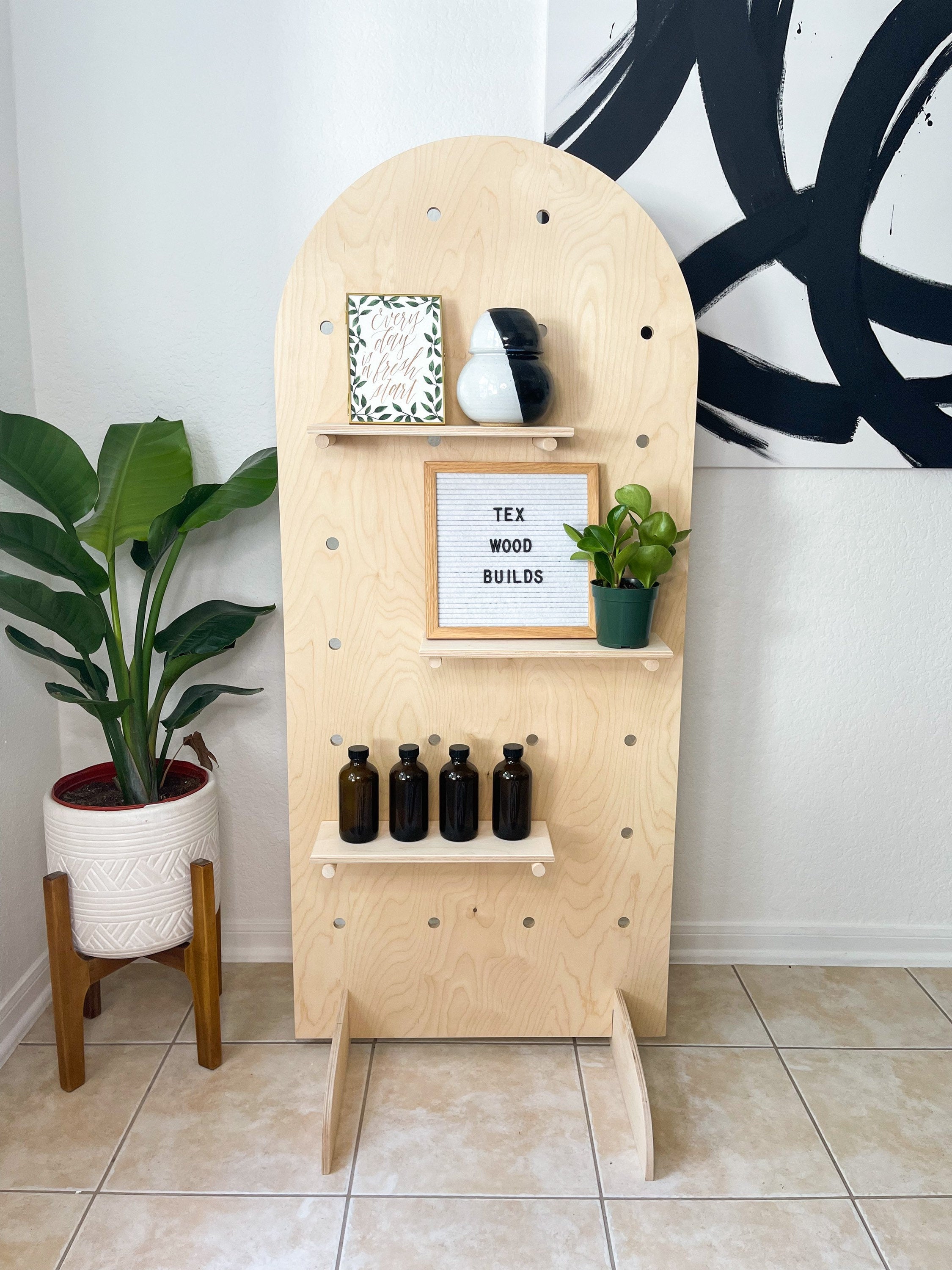 Curved Pop Up Display Stand